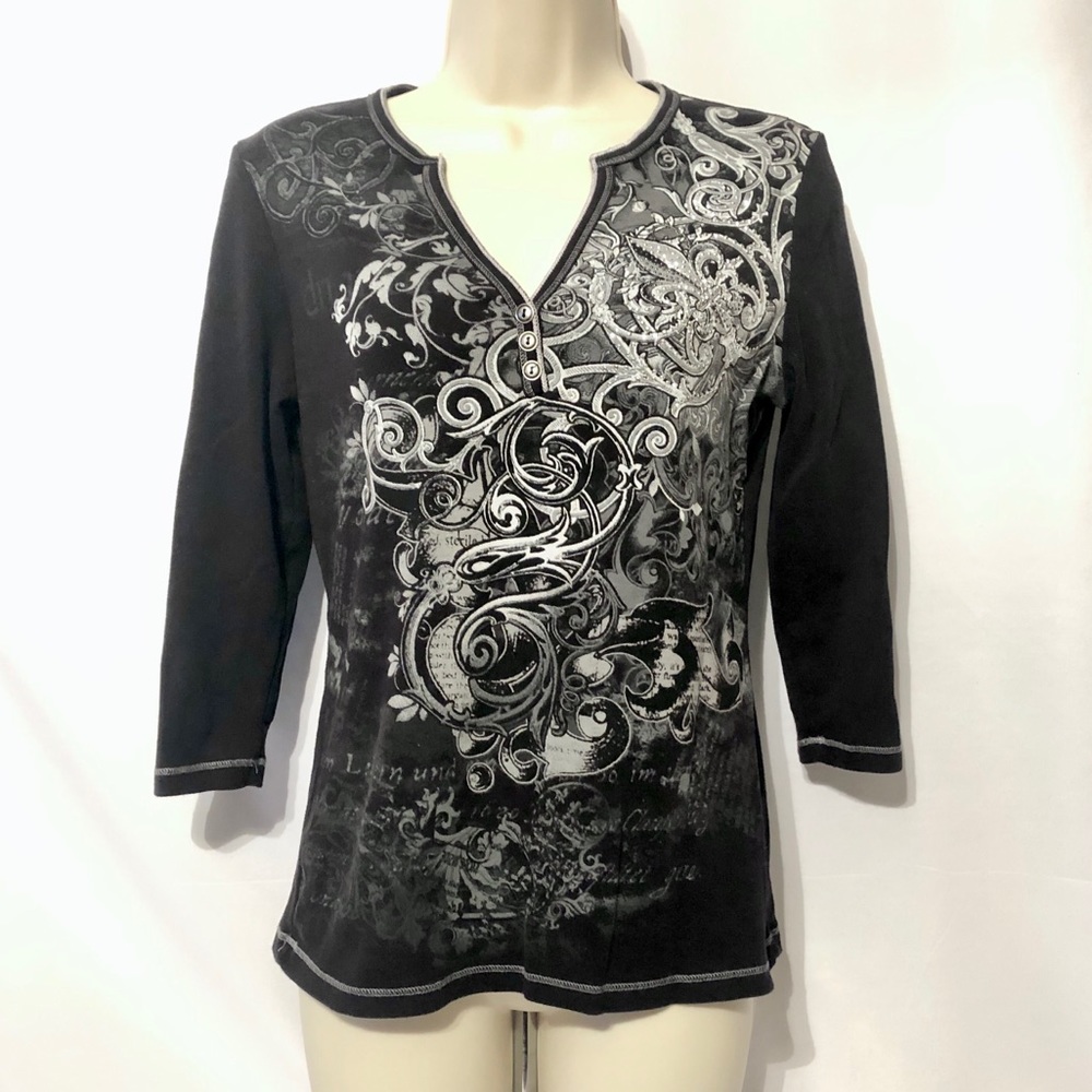 New Directions Women’s 3/4 Sleeve T-Shirt M